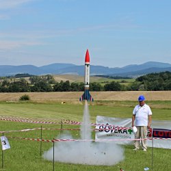 img_3696 model  raf 3xros t gira - start